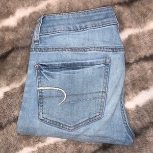 American Eagle Lightwash Jegging Size 2 Long